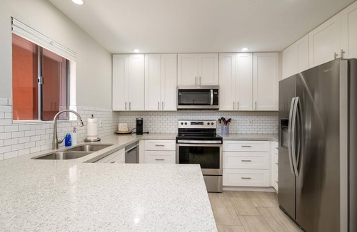 Paradise Valley Village Condo | CASA ANA - Anasazi Village - Updated unit with pool view.