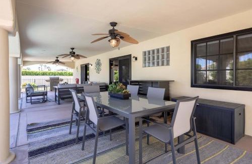 Racquet Club South House | Casa de Arcos with Private Hot Tub