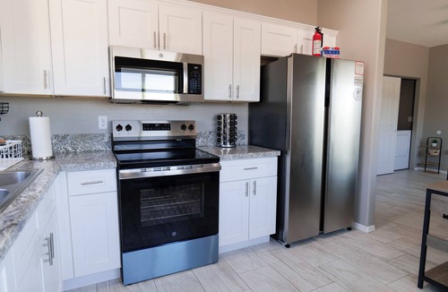 Santa Cruz Southwest House | Casa Moderna Tucson 10 Minutes to Great Food and Shopping!