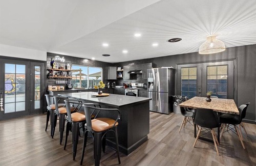 Paradise House | Casa Viva Las Vegas Luxury Vacation Rental