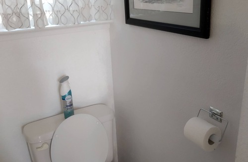 Lakeport Cottage | Casita Kristi for the traveling professional