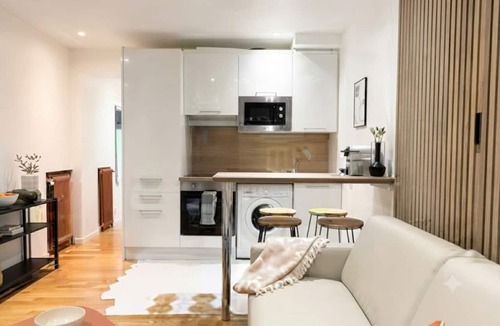 16th Arrondissement Apartment | celine 16