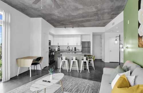 Evans Churchill Apartment | Centric 3BR |In HEART of DTPHX|Pool+Free Parking