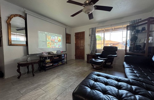 Alegre Community Cottage | Charming 3-bedroom cottage with AC, fitness room in Tempe