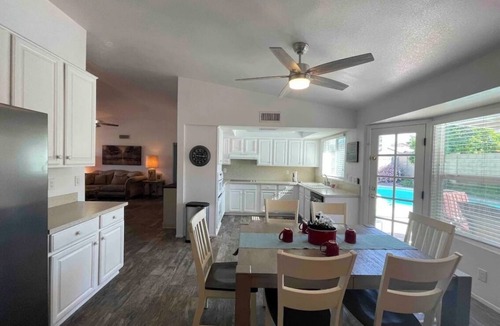 Preston Hills House | Charming 4-bedroom house in marvelous Scottsdale with AC, WiFi, swimming pool.