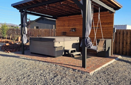 Cottonwood-Verde Village Cottage | Charming cottage with pool, spa, WiFi and AC in enchanting Cottonwood