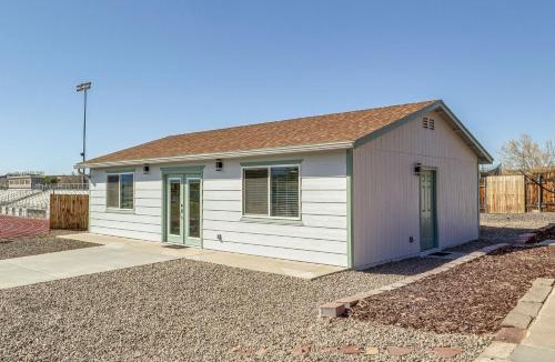 Kingman House | Charming Kingman Casita < 1 Mi to Route 66!