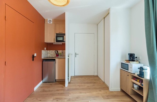 Guingamp Apartment | Charming studio with garden, Guingamp town centre