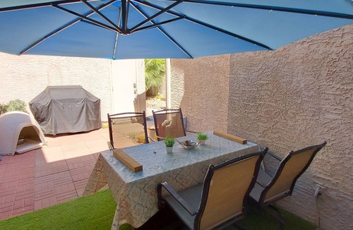 Paradise Valley Village House | Charming Townhouse with pool