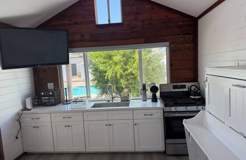 Yucaipa Cottage | Charming Yucaipa Cottage Retreat – Comfort, Privacy & Mountain Views.