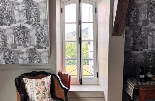 Arette Bed & Breakfast | Chateau Forest