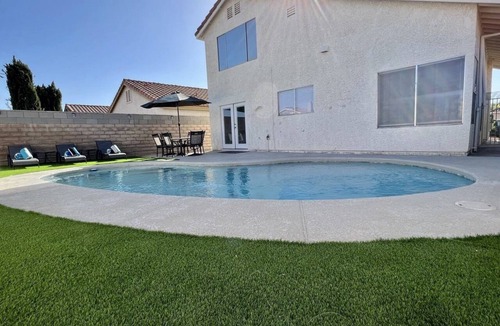 Spring Valley House | Cheerful 3-Bedroom home w/Pool(minutes to the Strip)