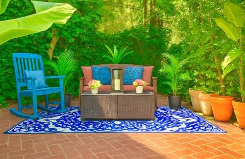 Hollywood Hills West House | Chic Private Hollywood Hills Guest Suite Oasis with Tree-Top Views, Outdoor Living Room, Only 2 Minutes from Hollywood Boulevard