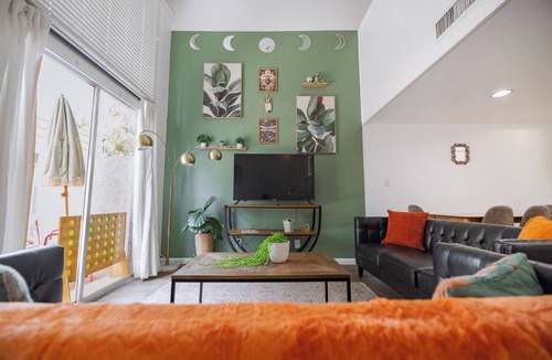 Arts District Apartment | Chic & Relaxing 1-Bedroom in the Heart of Old Town Scottsdale