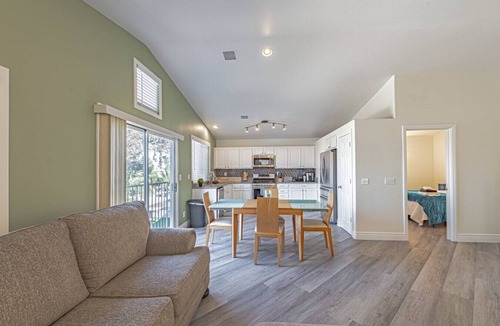 Silverado Ranch House | Clean, Cozy, Quiet! Close to everything! & garage!