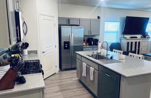 North Las Vegas House | Clean new 1-Bd/1Bth house N.Las Vegas, close to Golf course and Aliante Casino