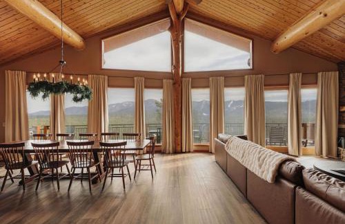 Castle Glen Estates House | Cliffhanger Cabin