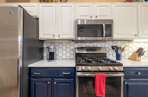 The Bluffs House | Club Wolff West - Enjoy Tucson in Style. Pool, hot tub, outdoor kitchen, view