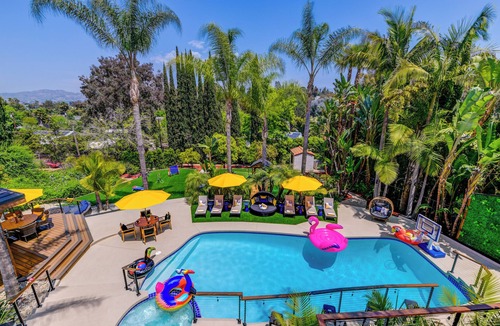 El Cajon House | Colossal Remodeled Estate + Movie Theatre + Pool/Spa + Gym - Vacationers Dream!