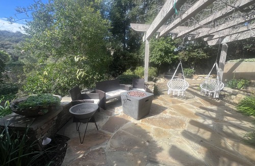 Calabasas Bed & Breakfast | COME RELAX IN NATURE AND GET AWAY FROM THE HUSTLE