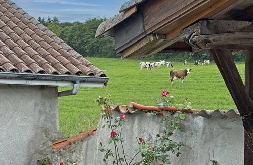 Cremeaux Cottage | Comfortable countryside cottage with terrace