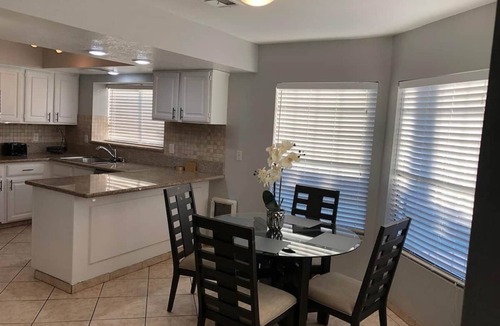 Las Vegas House | Comfortable VILLA ROSA close to Las Vegas Strip
