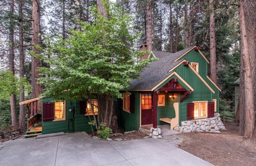 Lake Arrowhead House | Contemporary Classic on a Private Mountain Lake