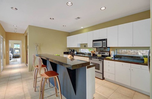 Racquet Club Estates House | Cool Modern Pool & Spa, 2 Bedroom + Private Den House.