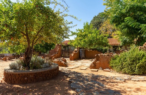 Julian Cottage | Cottage at Rancho La Siesta - Enjoy a stay on a private 40 acre working ranch