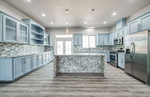 Madera House | Country Retreat in Central Cali. Home of the Sequios & Yosemite.