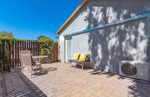 Alhambra House | Cozy 1930's Bungalow Beautifully Redone in Quiet Phx Neighborhood with Huge Yard