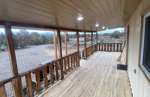 Mammoth Creek Cabin | Cozy 2-bedroom cabin In enchanting Hatch near the river! Between Bryce and Zion