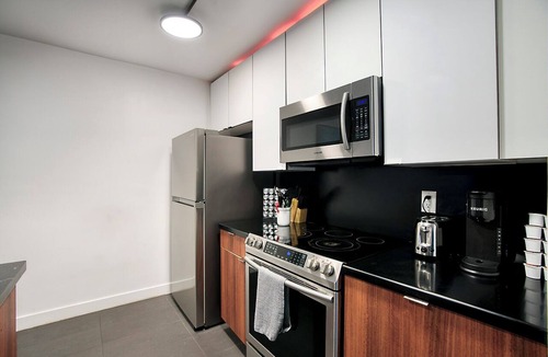 Southwest Village Condo | Cozy 2-bedroom condo in terrific Old Town Scottsdale with WiFi, AC, and patio