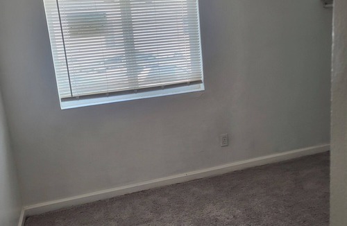 Eleven Mile Corner House | Cozy 2-bedroom mobile home in charming Eloy with AC