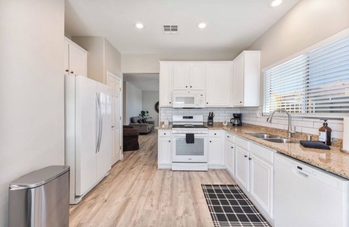Las Vegas House | Cozy 2-bedroom single story home.