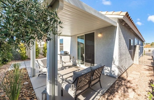 Las Vegas House | Cozy 2-bedroom single story home.