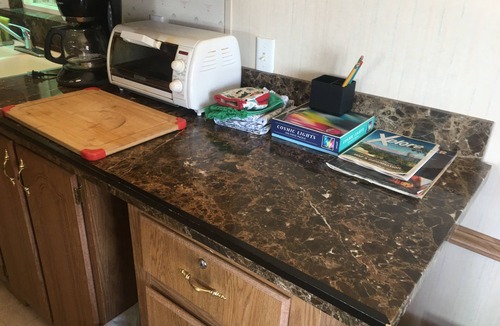 Wofford Heights Cabin | Cozy 2-bedroom cabin with spectacular endless view of lake Isabella. Hot tub.