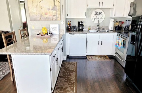 Summerlin Condo | Cozy 2Br Condo 10 min away from the strip by Summerlin
