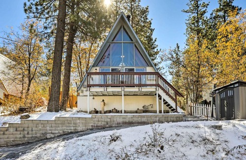 Arrowbear Lake House | Cozy A-Frame w/Hot Tub Near Arrowbear Lake!