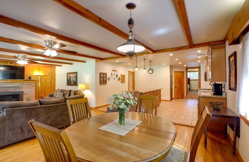 Pine Cabin | Cozy Cabin on 1 Acre in Premier Pine Neighborhood