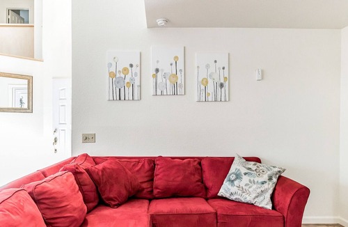 Merced House | Cozy&Cheerful 4BR Home with Pool | Close to Yosemite