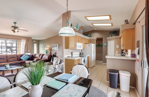 Lake Havasu City House | Cozy Lake Havasu City Home - Pool and Hot Tub