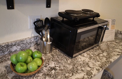 Roosevelt Apartment | Cozy Roosevelt Row Stay – Roku TV & Near Art