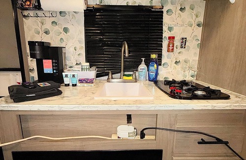 Clearlake House | Cozy RV Oasis 5 Min to Adventist Health and Redbud Park Clearlake