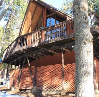 Alta Sierra Apartment | Cozy Sequoia Forest Cabin near Lake Isabella