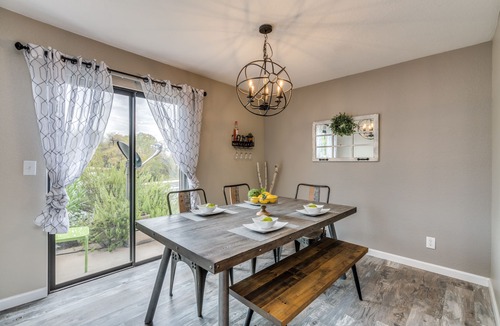 Tucson House | Cozy, Unique, Clean Condo with pool, walking distance from Sabino Canyon Tours!