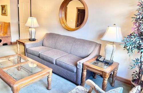 Zermatt Apartment | Cozy Zermatt King Villa Near Park City Ski Resorts - 3072