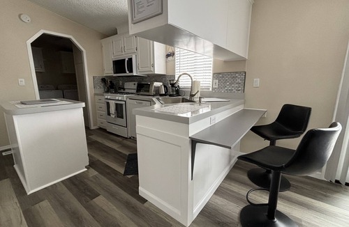 Pahrump House | Death Valley/Las Vegas - Pahrump Vacation House #1, Book Readaways-Healthy Mind