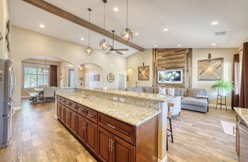 Pahrump House | Death Valley Vacation Pool + Spa Pahrump/Death Valley/Redrock/Las Vegas