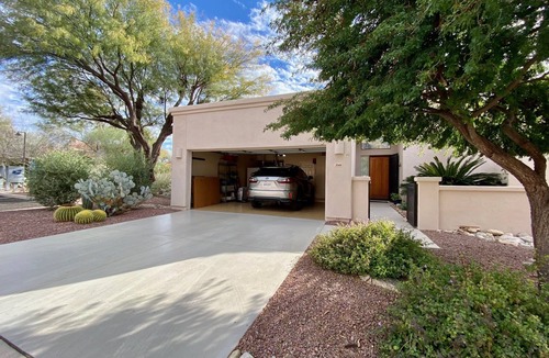 The Foothills House | Desert Dwellers , Mountain Views, House , Gated La Paloma, close to U of A